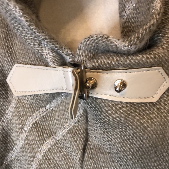 MIXIT wool-feel poncho - Picture 7 of 11